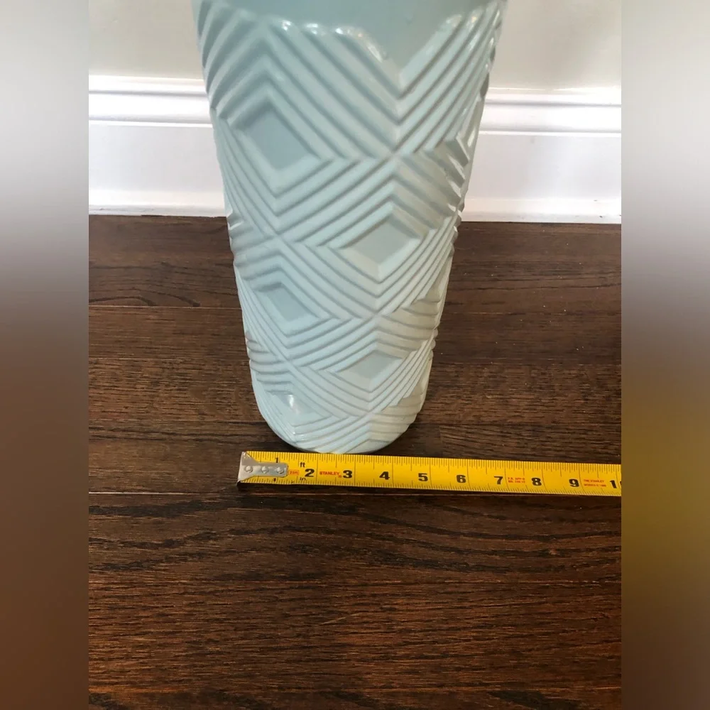 Bed Bath & Beyond Large Sea Blue Herringbone Decor Jug Bottle Pitcher Vase - EUC